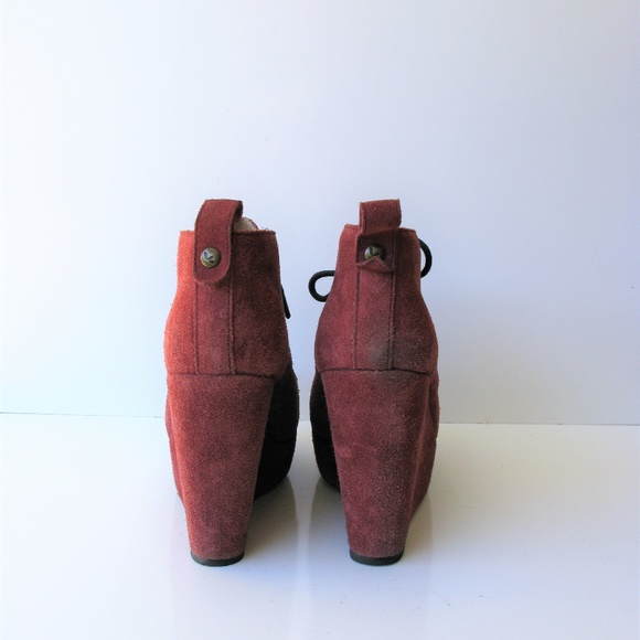 Koolaburra Katelyn Desert Wedge Ankle Bootie 8 - Picture 6 of 8